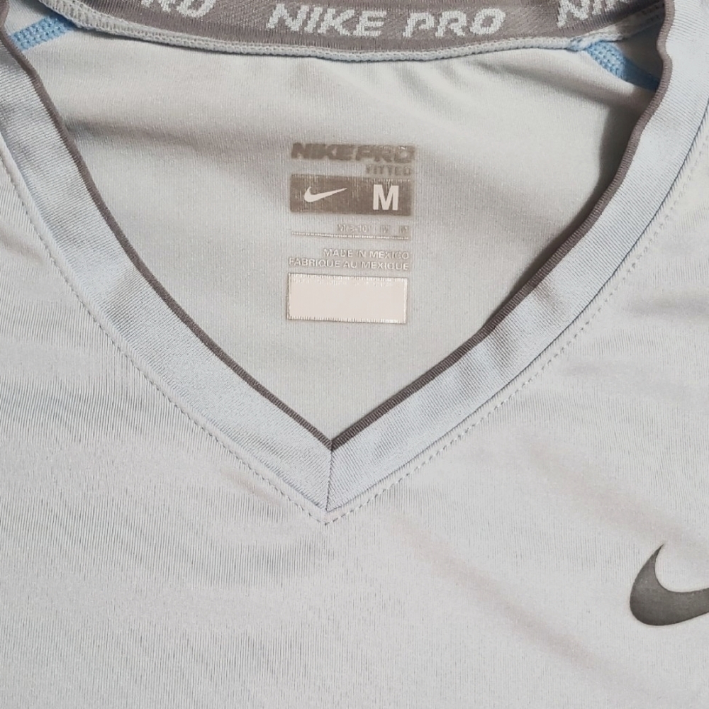 Nike Pro Fitted Short Sleeve Performance Dri-fit Tee Baby Blue Size Medium